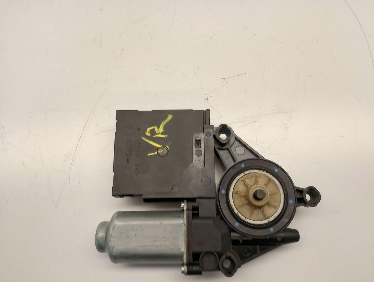 Skoda Octavia 1Z orig Motor Fensterheber vorn rechts Bj 2008 1T0959702D