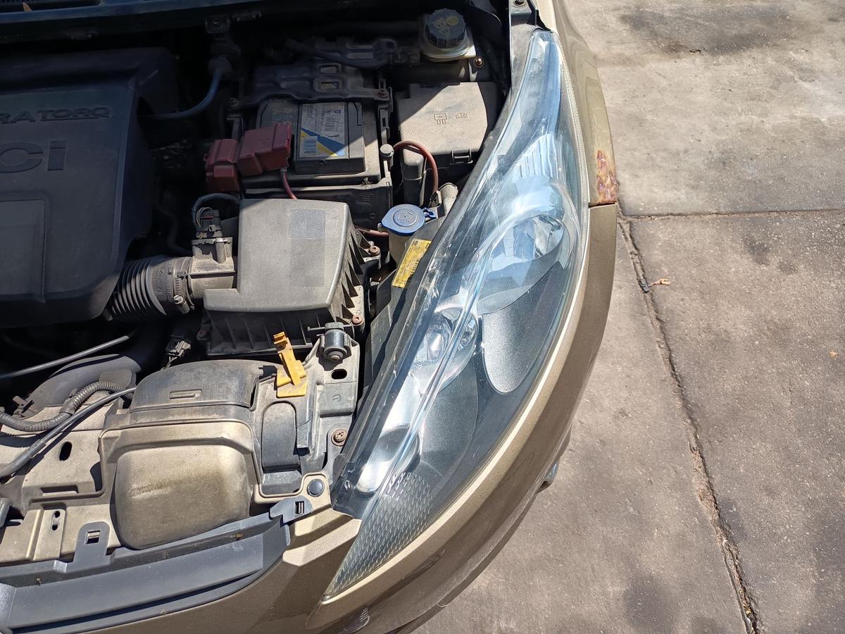 Ford Fiesta VI JA8 original Scheinwerfer links Halogen vor Facelift Bj 2012