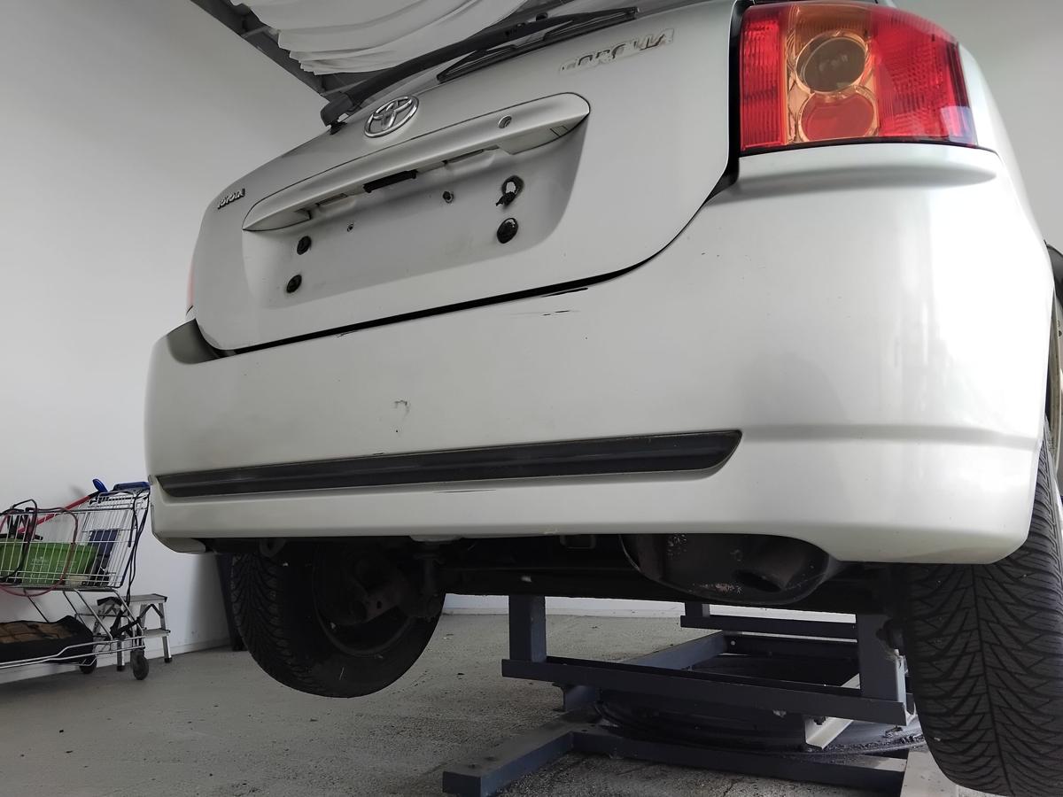 Toyota Corolla E12 Facelift orig.Stoßstange Stoßfänger hinten Fließheck BJ2004 1C0 polarsilbermetallic