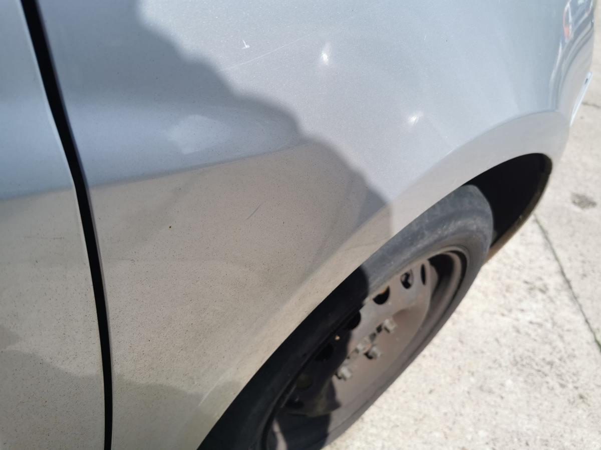 Renault Clio III R Kotflügel Fender Seitenwand vorn rechts TED69 Gris Platine
