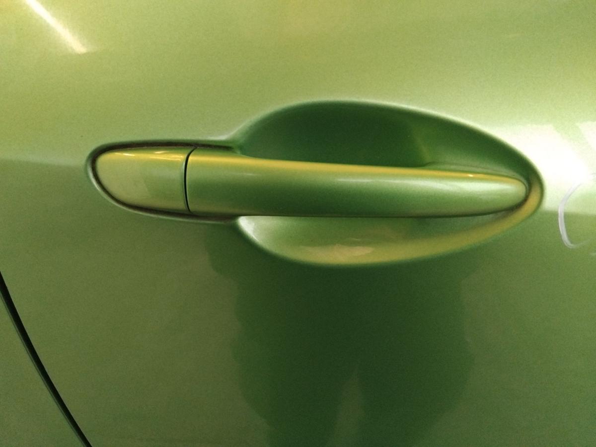 Mazda 2 DE T&uuml;r vorn rechts Beifahrert&uuml;r 3-t&uuml;rig hellgr&uuml;nmetallic BJ2008