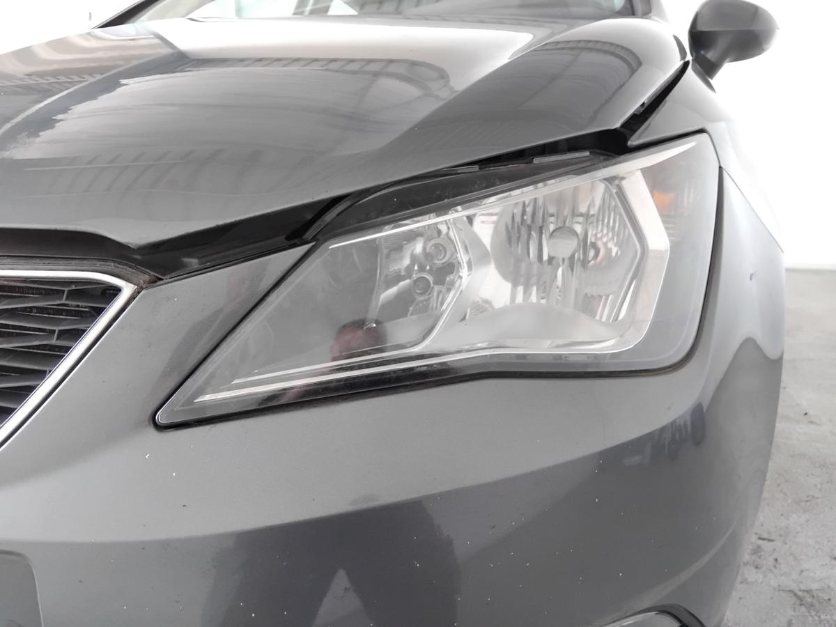 Seat Ibiza IV 6J Facelift orig. Scheinwerfer vorn links Halogen mit LWR BJ2012