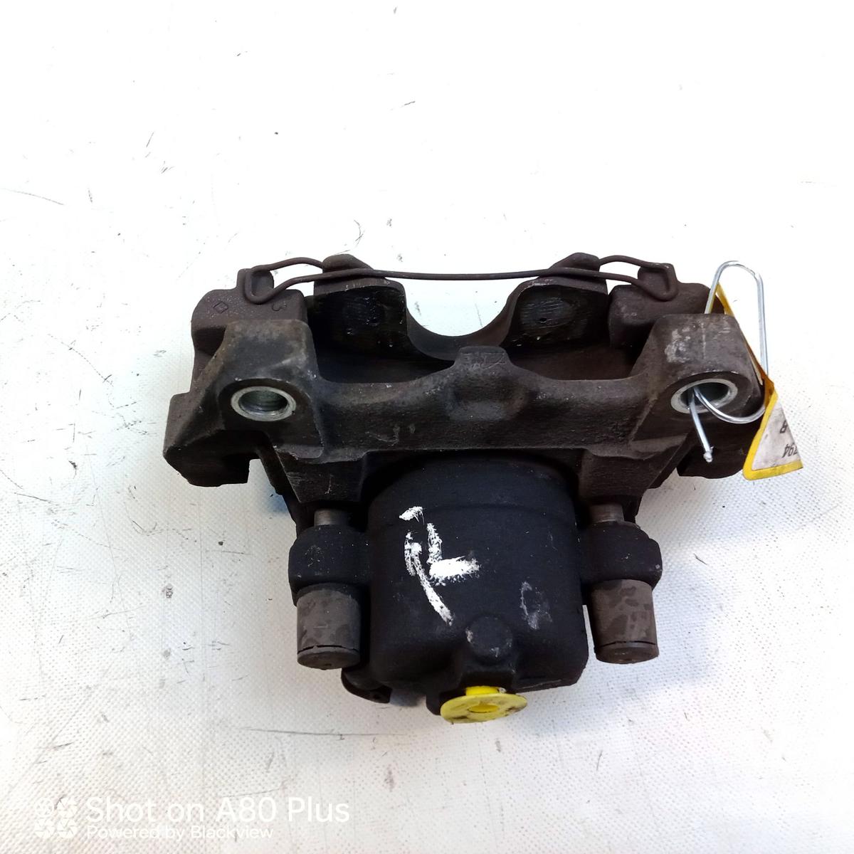 Opel Meriva B original Bremssattel Vorderachse rechts mit Tr&auml;ger 1.4T Bj.2012