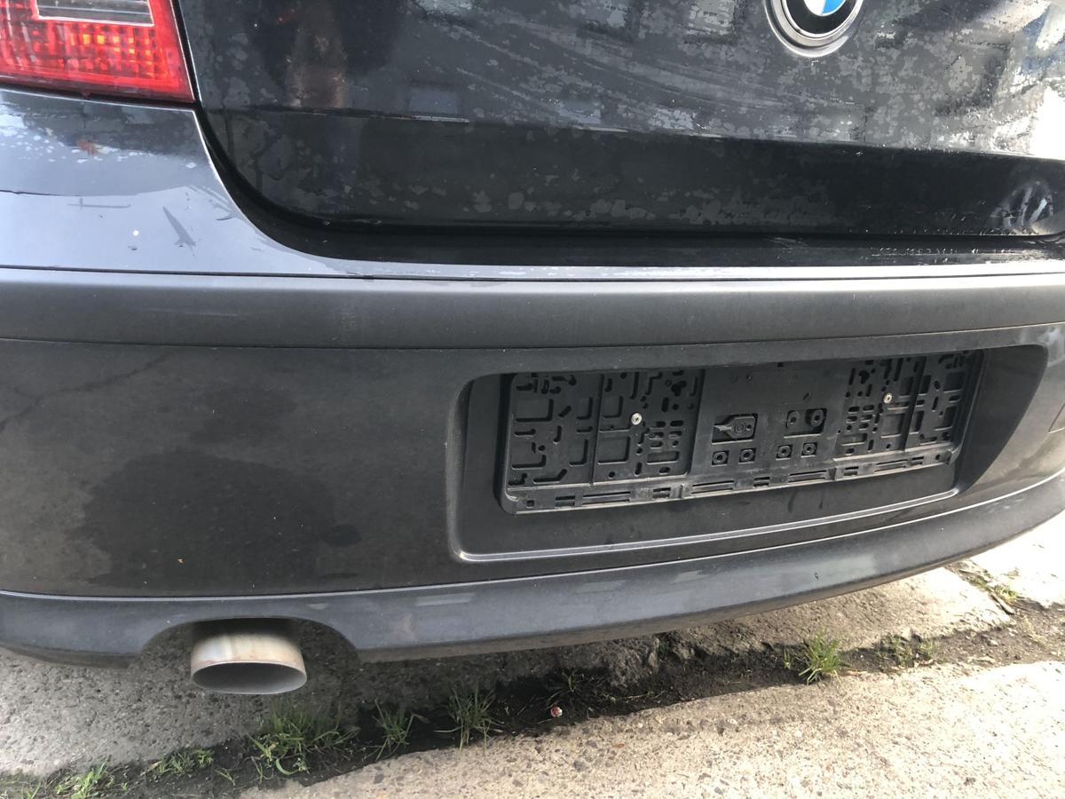 BMW 1er E87 LCI ab07 Stossf&auml;nger hinten 475 Black Stossstange Bumper ohne PDC