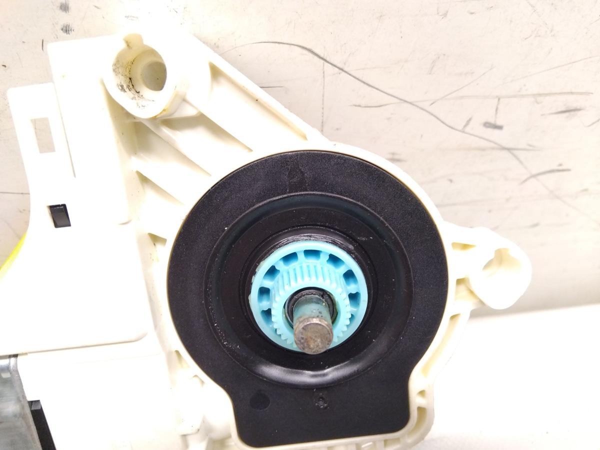 Audi A1 8X original Fensterhebermotor vorn links 3-t&uuml;rig 8X0959801C BJ2010