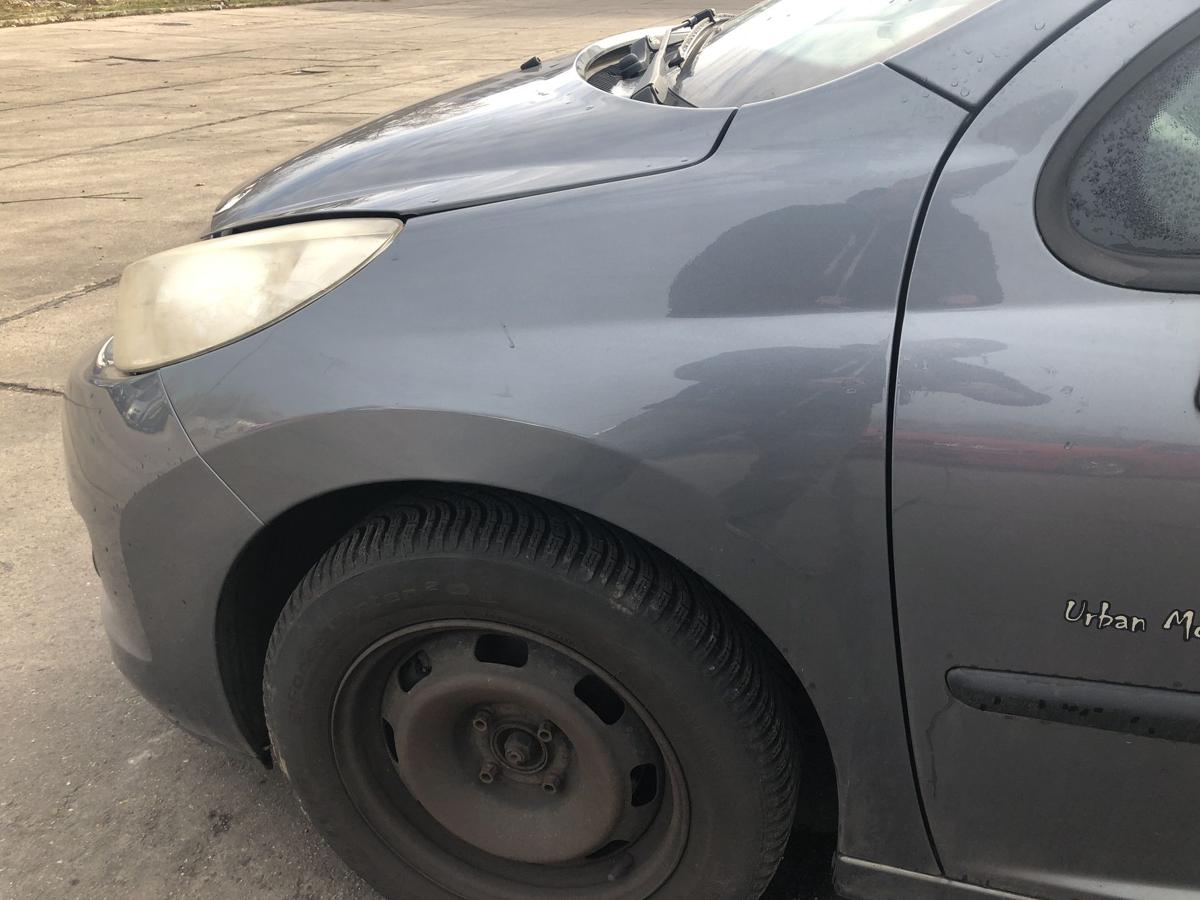 Peugeot 207 SW Typ WE Kotfl&uuml;gel vorn links Fahrerseite Delle Knick KTH grau