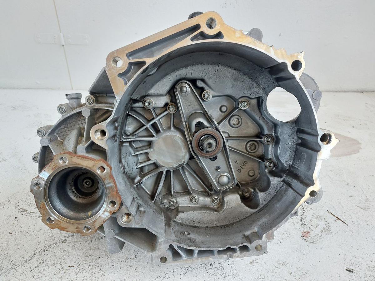 Audi Q2 Typ AG Getriebe Schaltgetriebe 6 Gang Kennung UTV nur 15tkm