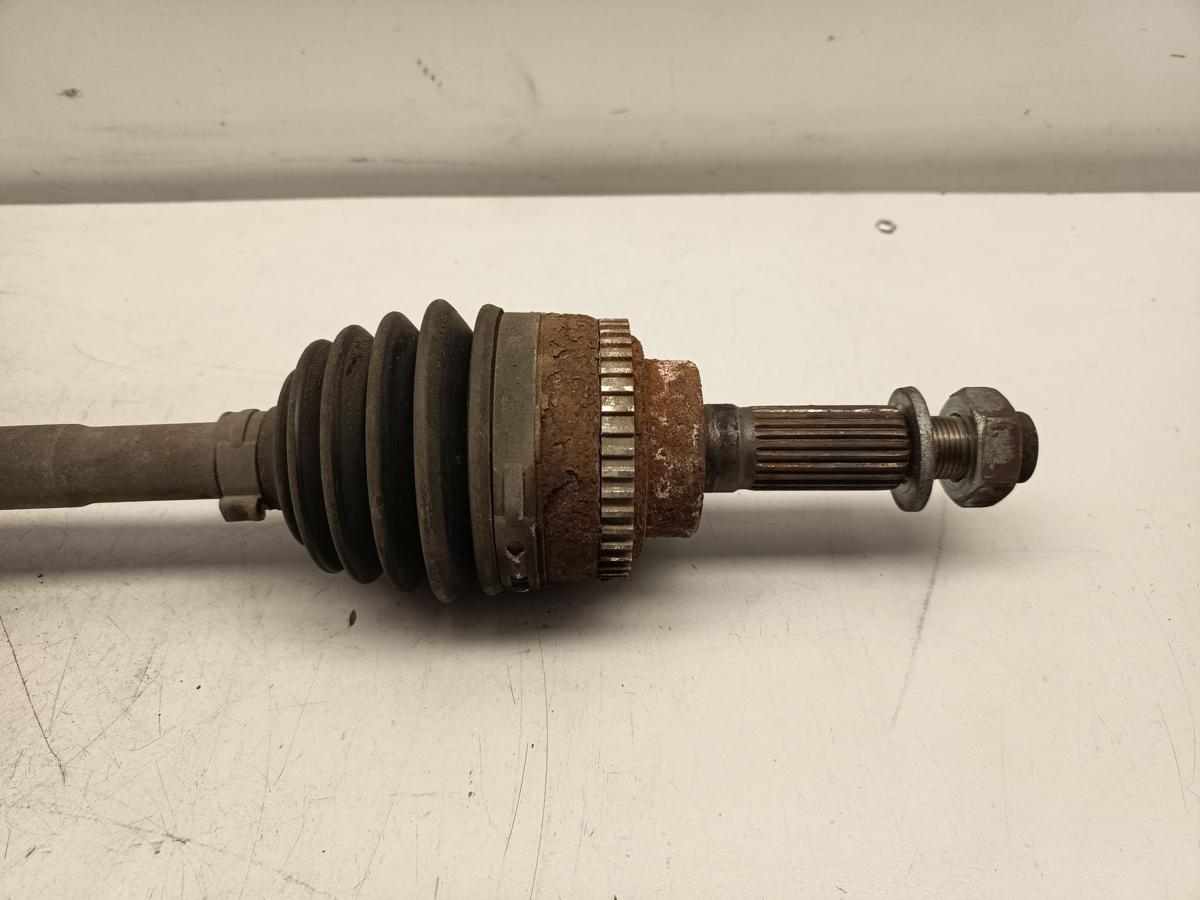 Peugeot 206+ original Antriebswelle links 1.1l 44kW Benzin HFX Baujahr 2009