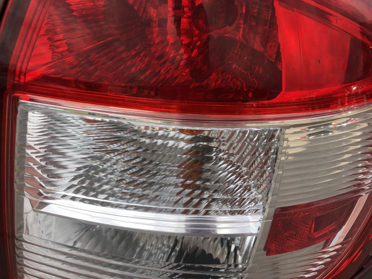 Suzuki SX4 Stufenheck R&uuml;ckleuchte rechts R&uuml;cklicht Heckleuchte Limo 4-t&uuml;rer