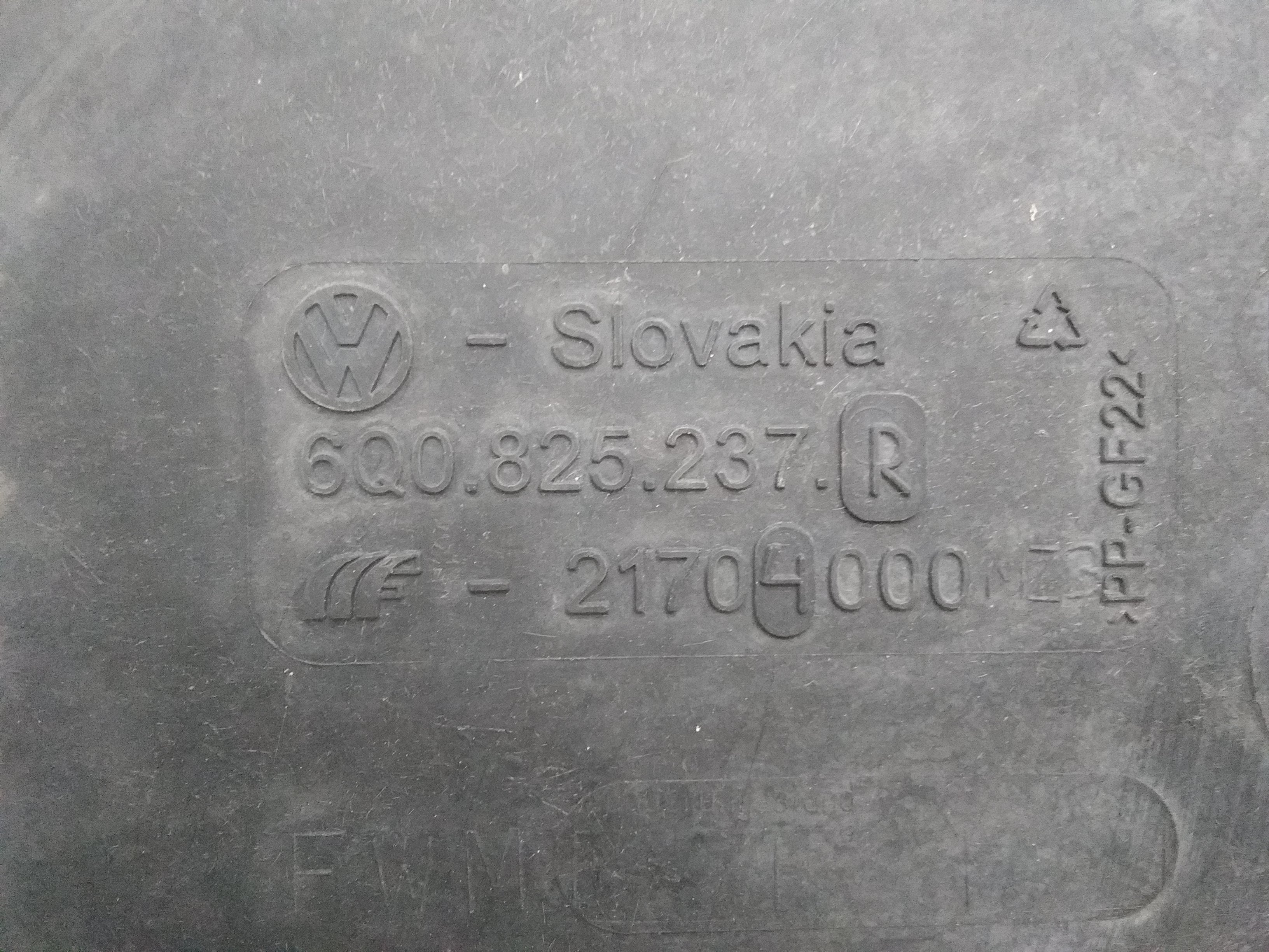 Skoda Fabia 1 6Y Bj.2007 original Motorunterschutz 1.2 40kw