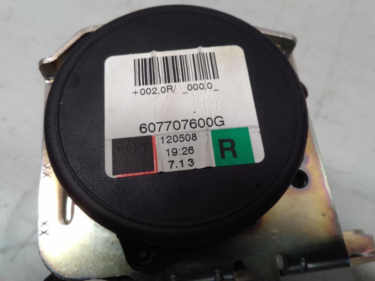 Opel Corsa D original Sicherheitsgurt vorn rechts 3-türig unfallfrei BJ2012