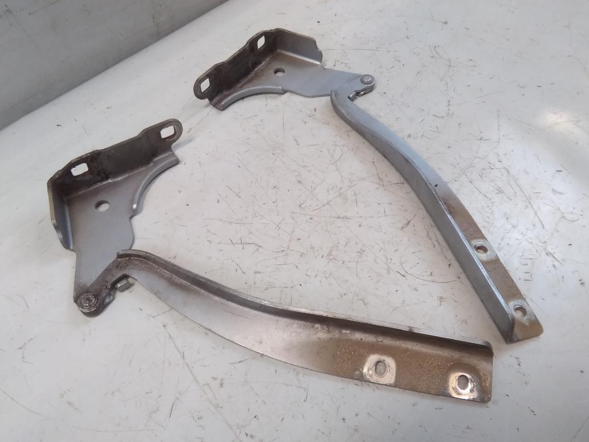 Fiat Grande Punto 199 orig Satz Scharniere Motorhaube silbergraumetallic BJ2009