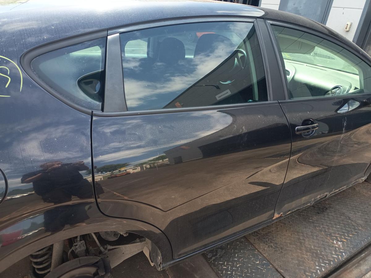 Seat Leon 1P original T&uuml;r hinten rechts LC9Z Black Magic Bj 2006