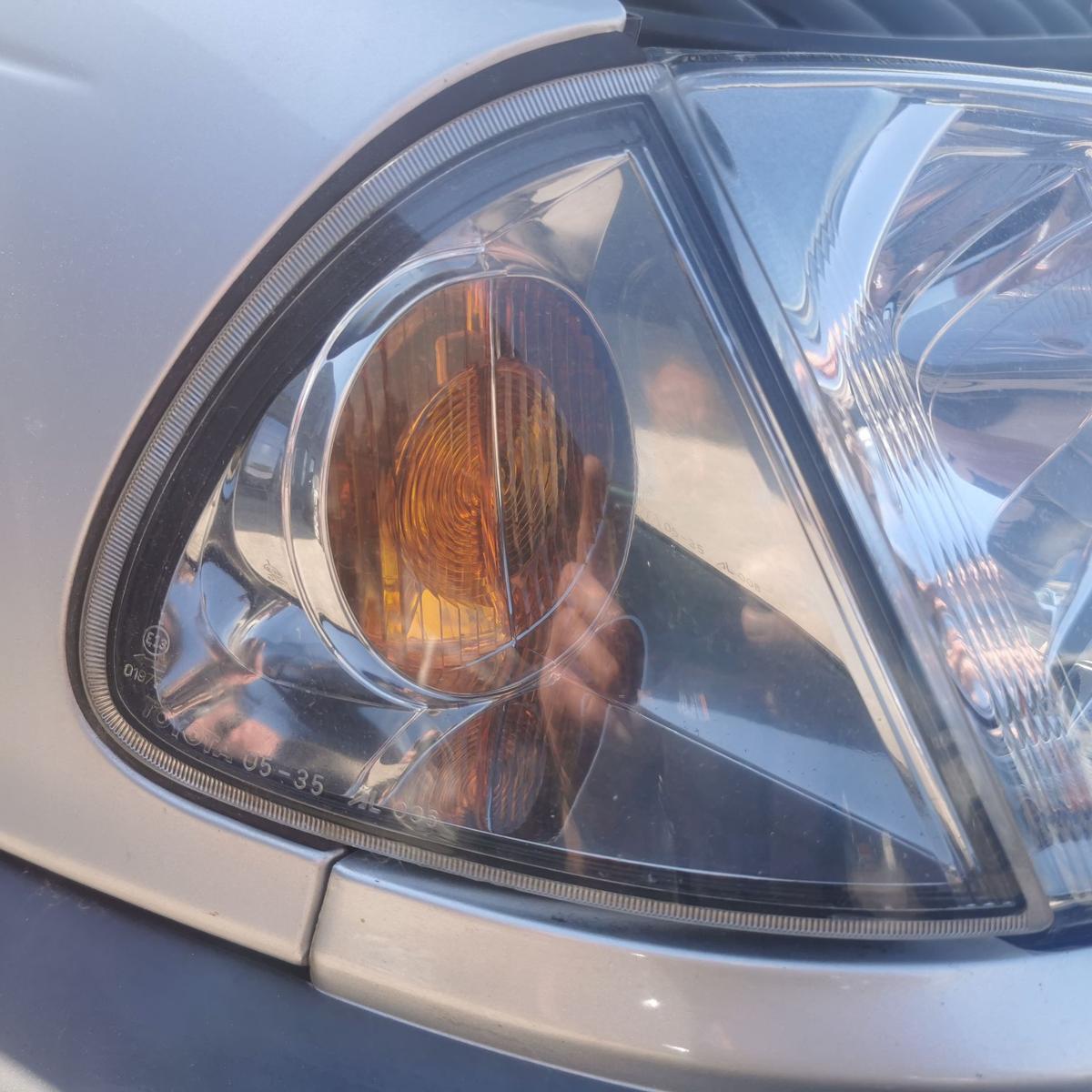 Blinkleuchte Blinker vorn Frontblinker rechts Toyota Avensis T22
