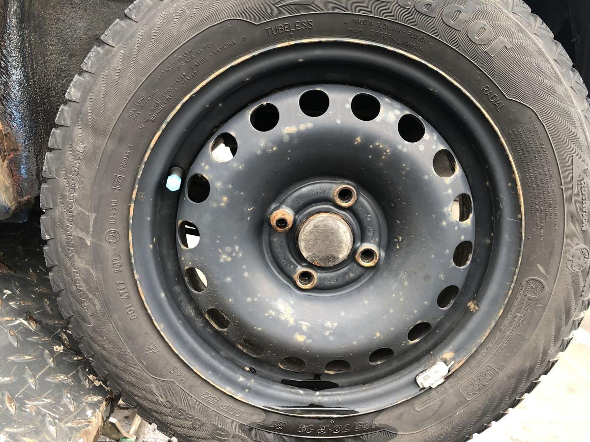 VAG Stahlfelgensatz 5x14 ET35 4x100 1S0601027 OHNE Reifen