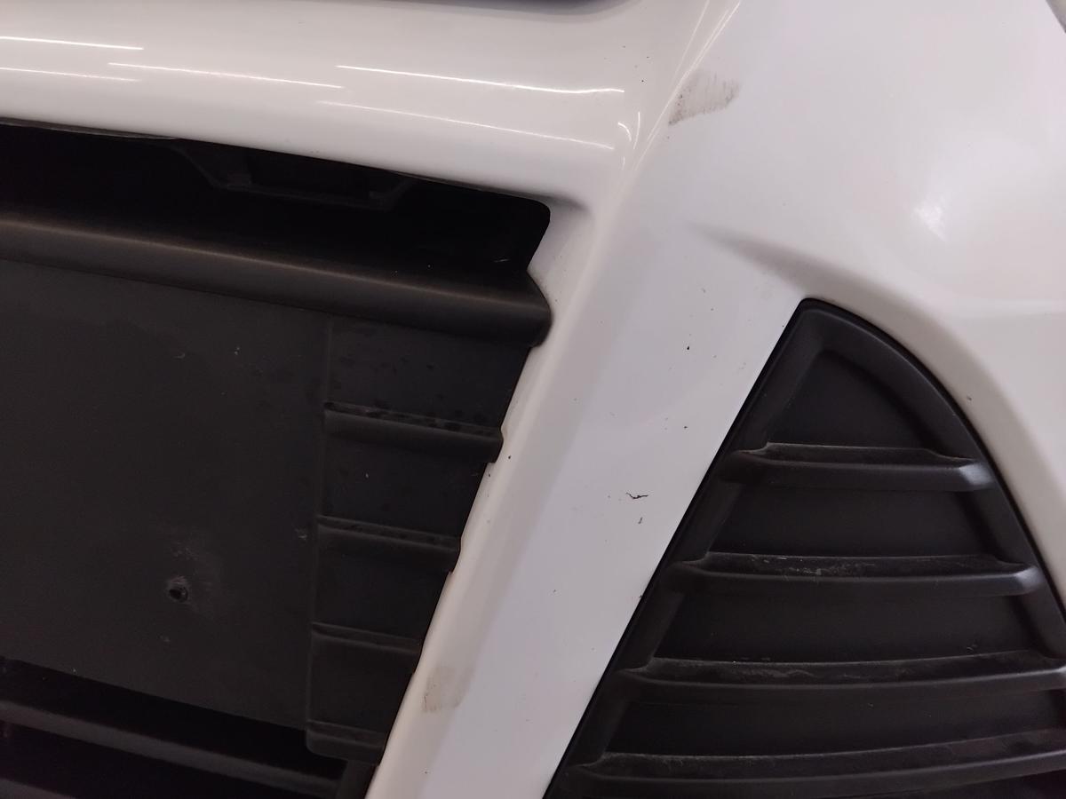 Ford Focus 3 DYB original Sto&szlig;stange Sto&szlig;f&auml;nger vorn frostweiss BJ2013
