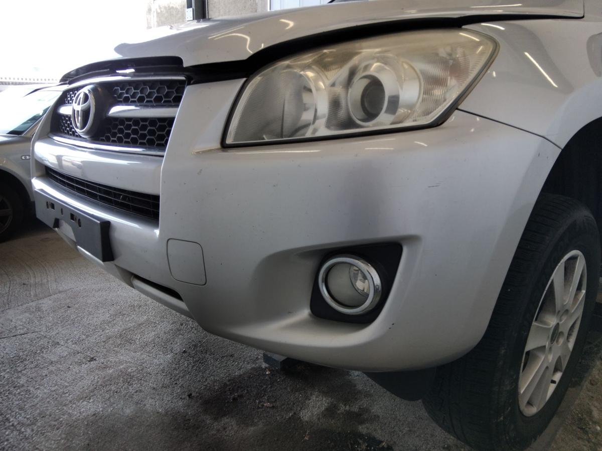 Toyota Rav4 3 Facelift original Stoßstange Stossfänger vorn BJ2010