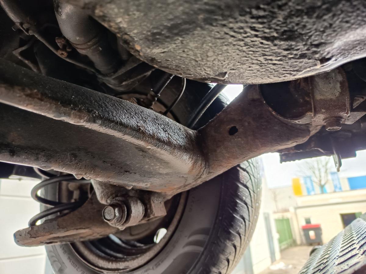 Hyundai i20 original Hinterachse Tr&auml;ger scheibengebremst f&uuml;r 1,2l 57kW Bj 2012