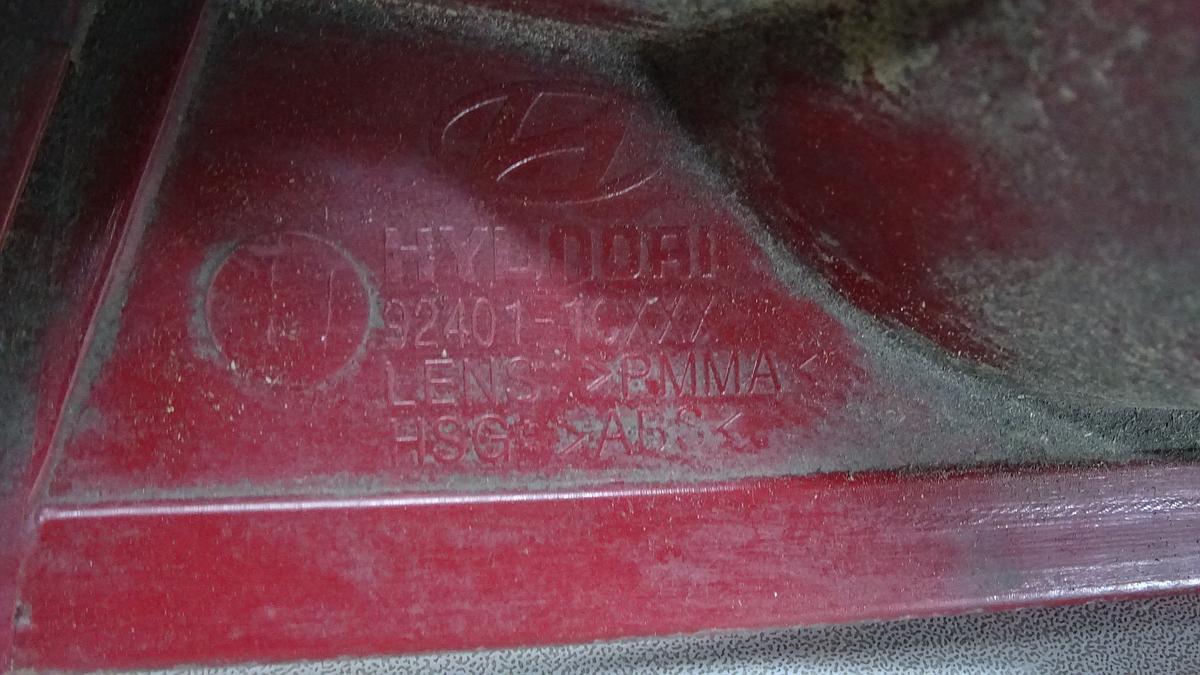 Hyundai Getz TB Bj2003 Rücklicht Schlussleuchte links rot weiss 924011CXXX