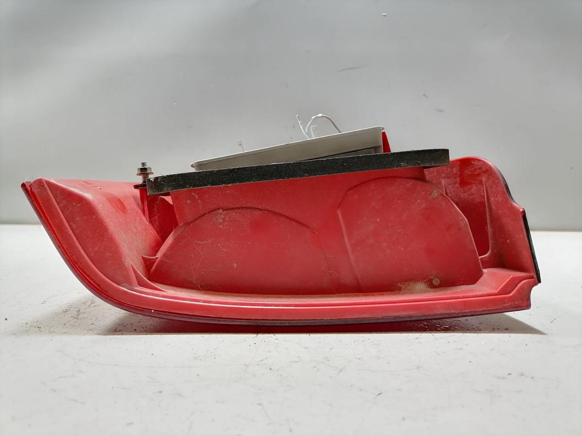 VW Passat 3B original R&uuml;cklicht R&uuml;ckleuchte Schlussleuchte rechts Limousine Bj.1997