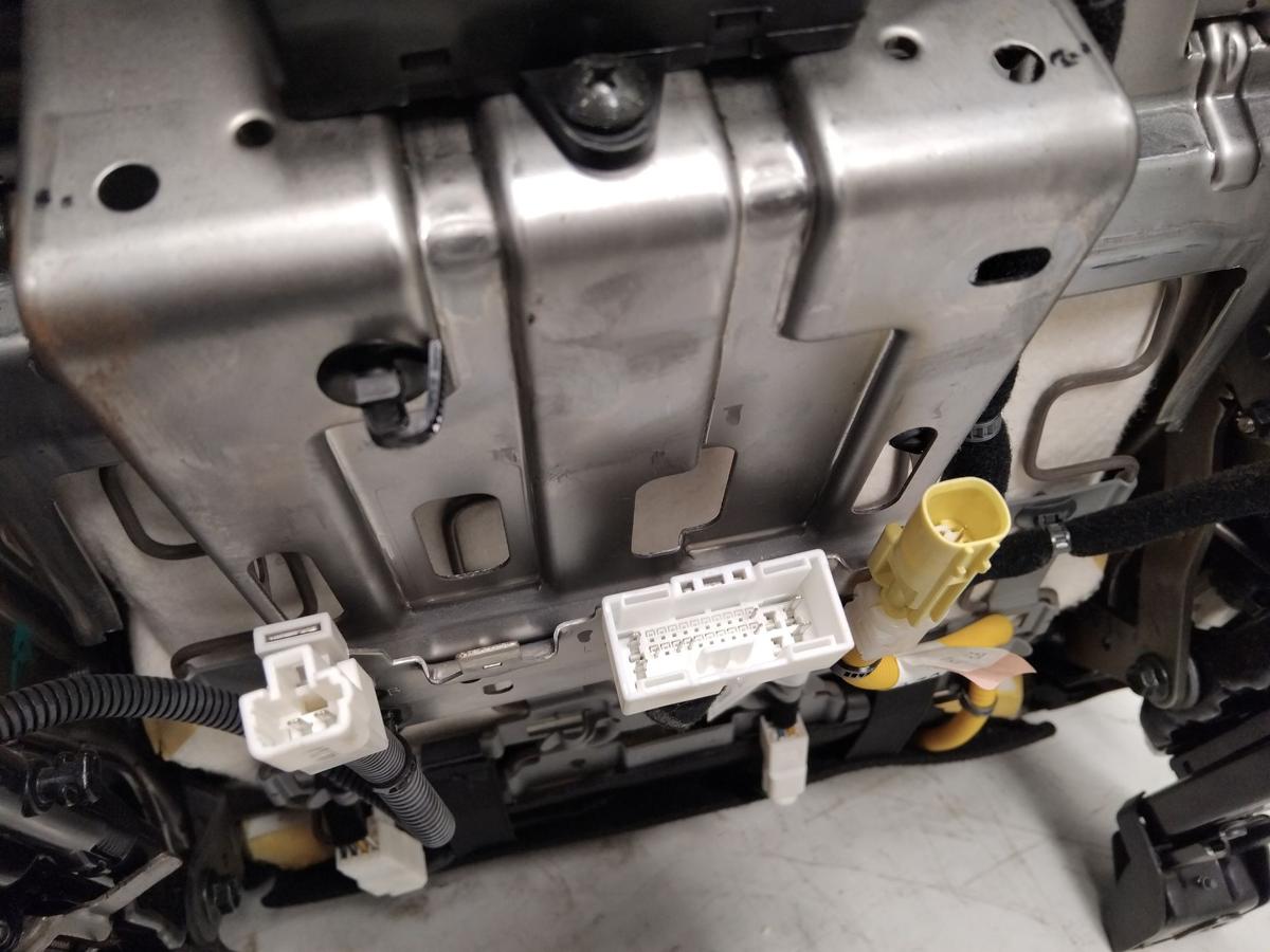 Hyundai i30 Kombi GD original Sitz vorn links Fahrersitz Stoff beheizt BJ2015