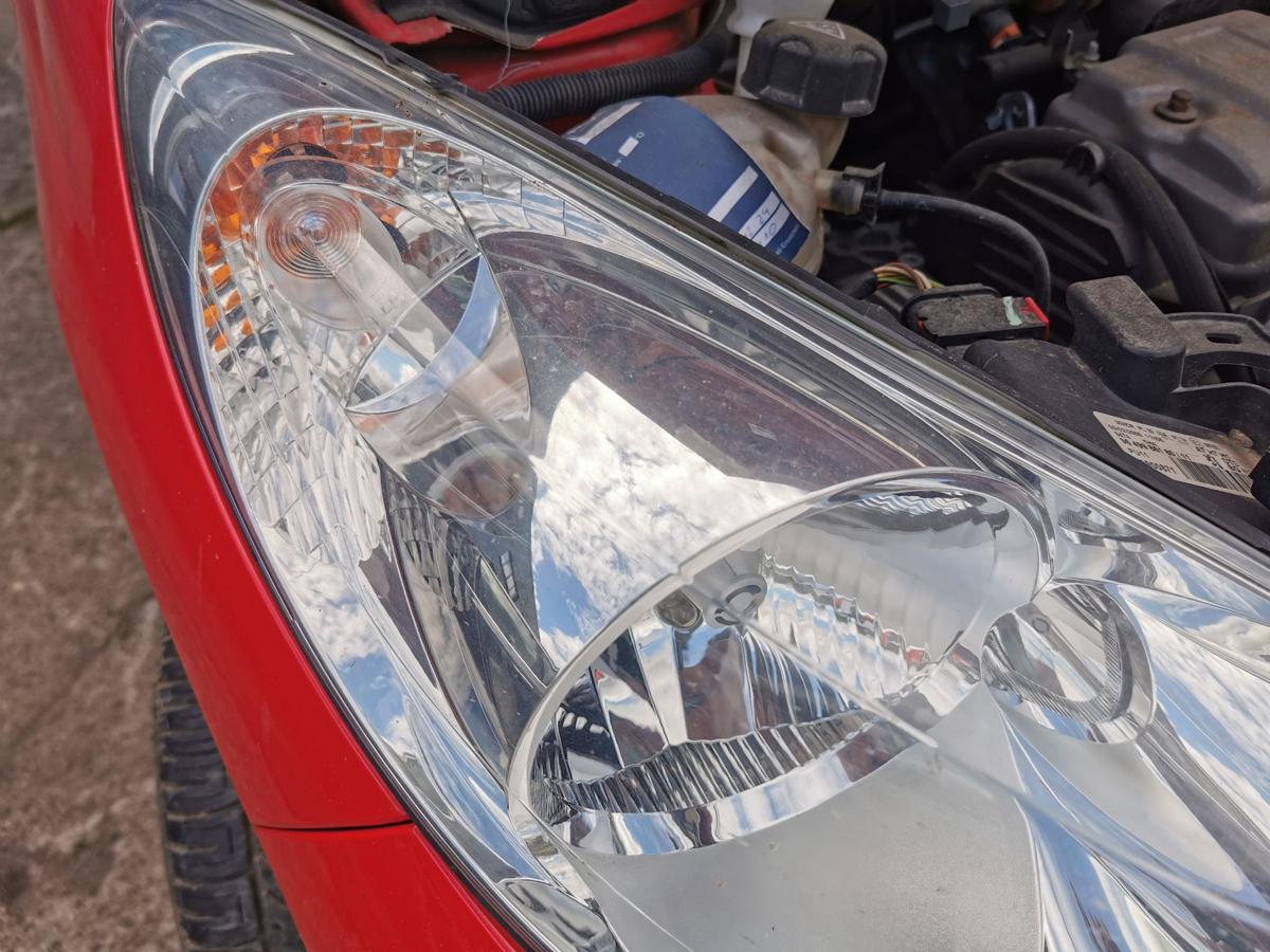 Peugeot 207SW WE Scheinwerfer Hauptscheinwerfer Frontscheinwerfer vorn rechts