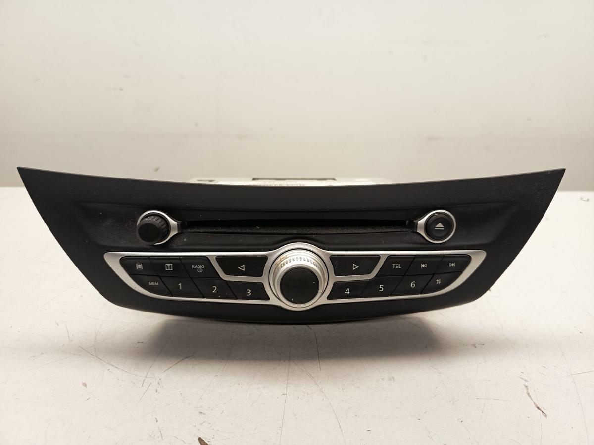 Renault Laguna III Kombi Baujahr 2010 original Radio CD-Radio von Blaupunkt