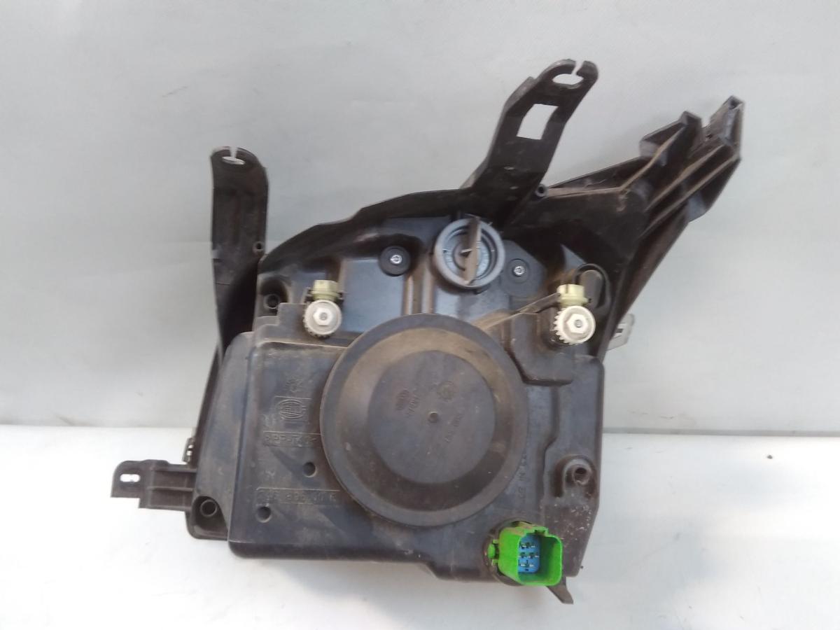 Ford Fusion JU Facelift orig Scheinwerfer rechts Hella Halogen mit LWR BJ2006