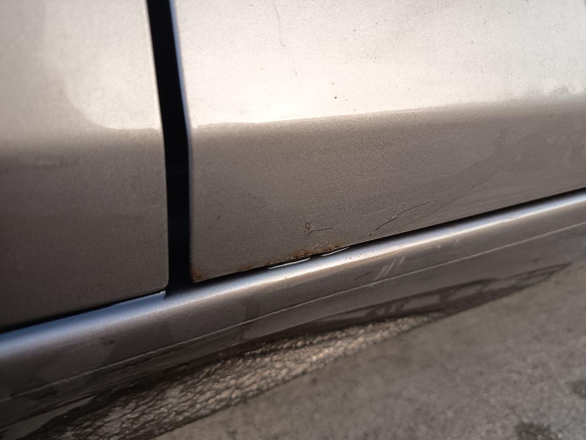 VW Golf Plus orig Tür vorn rechts Beifahrertür LA8X Kaschmirbraun Bj 2009