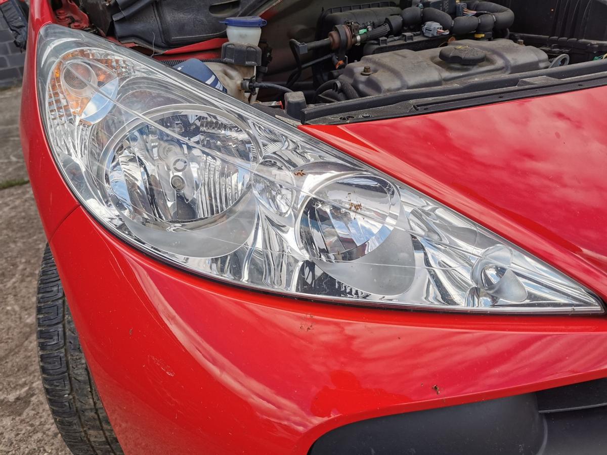 Peugeot 207SW WE Scheinwerfer Hauptscheinwerfer Frontscheinwerfer vorn rechts