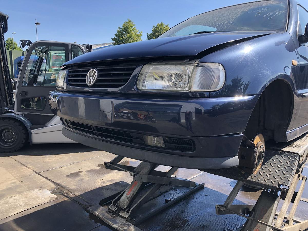 VW Polo 6N1 original Stoßstange Fänger vorn/Front komplett N5Y Windsorblau Bj 97