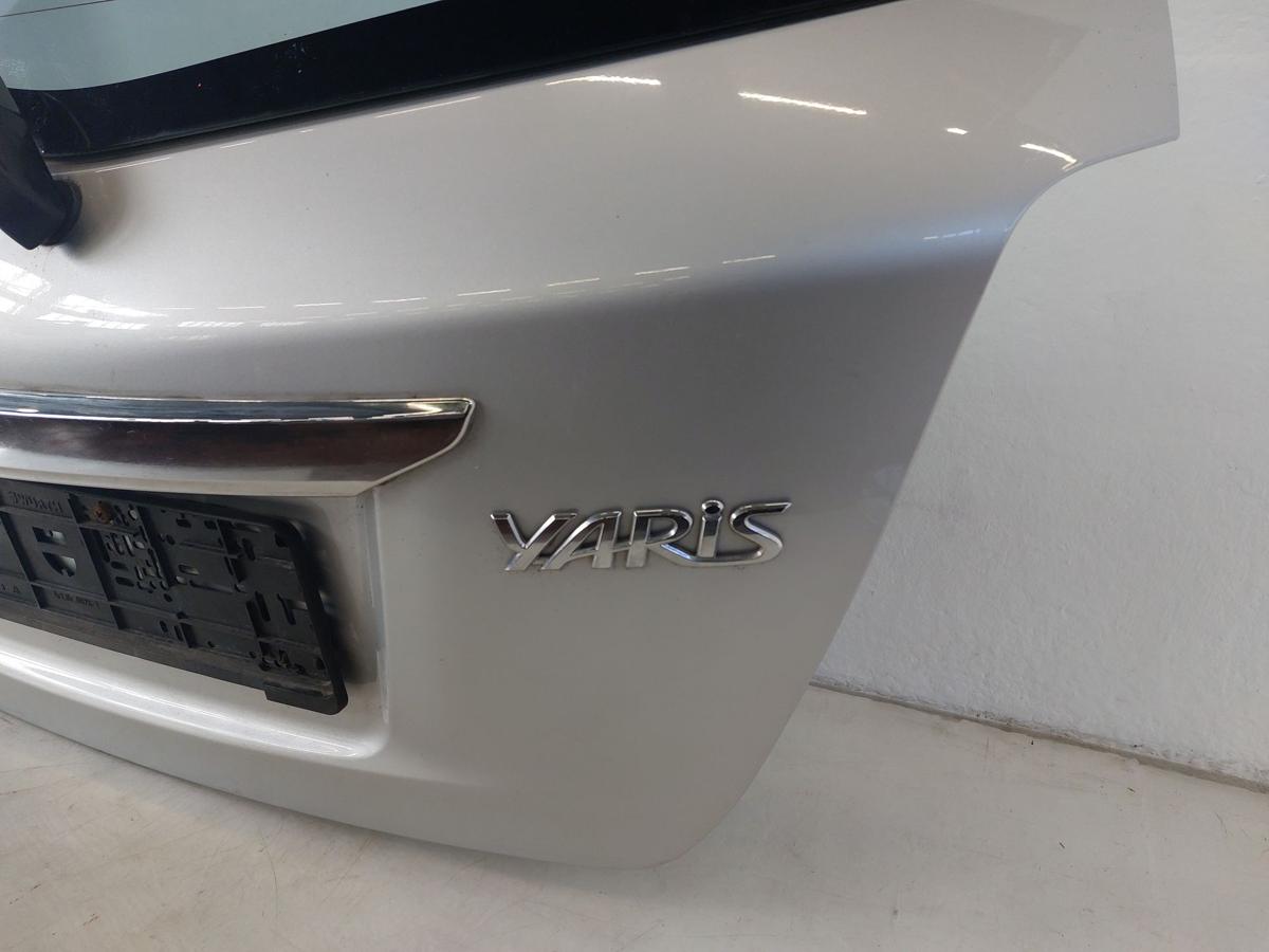 Toyota Yaris XP13 Heckklappe mit Heckscheibe 5 t&uuml;rer silbermetallic 1F7