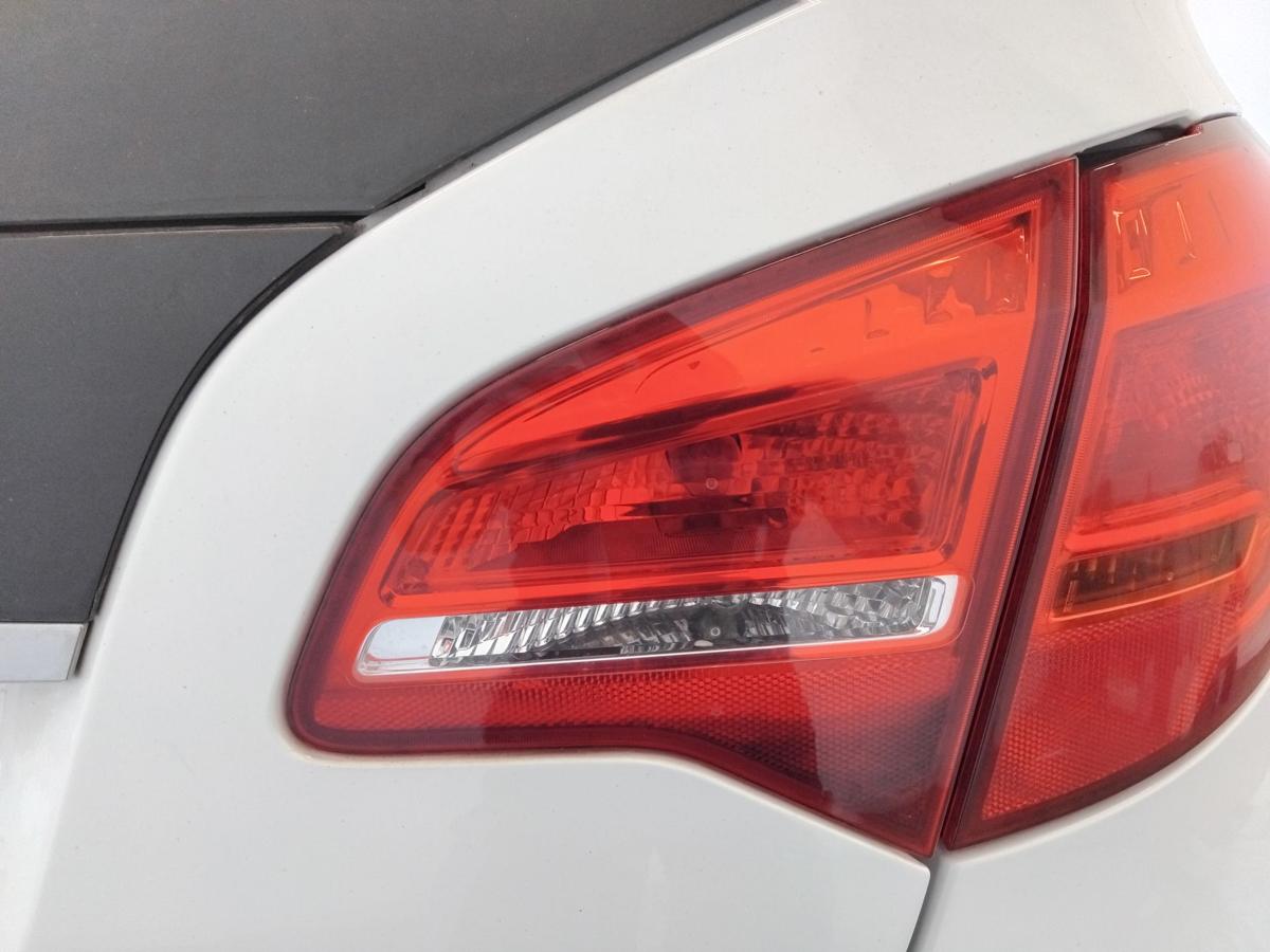 Opel Meriva B original Rückleuchte Heckleuchte rechts innen BJ2011
