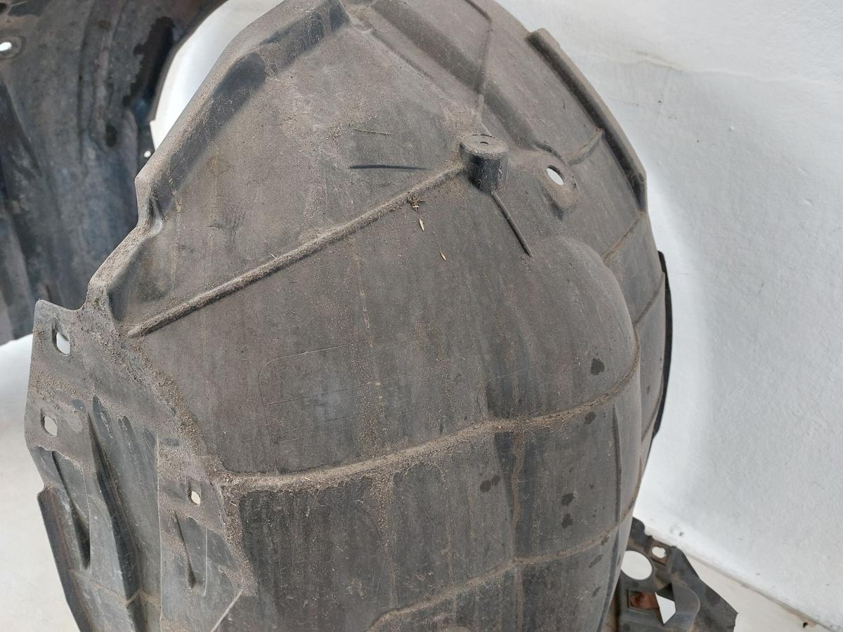 Nissan Leaf ZE1 40kWh Radhausschale Innenkotfl&uuml;gel vorn links Steinschlagschutz