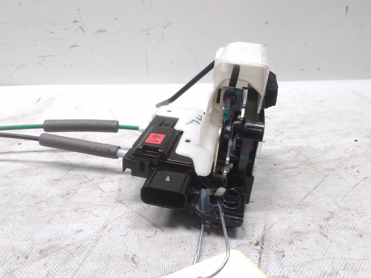 Hyundai i10 II Typ IA original T&uuml;rschlo&szlig; hinten links mit ZV Bj.2016