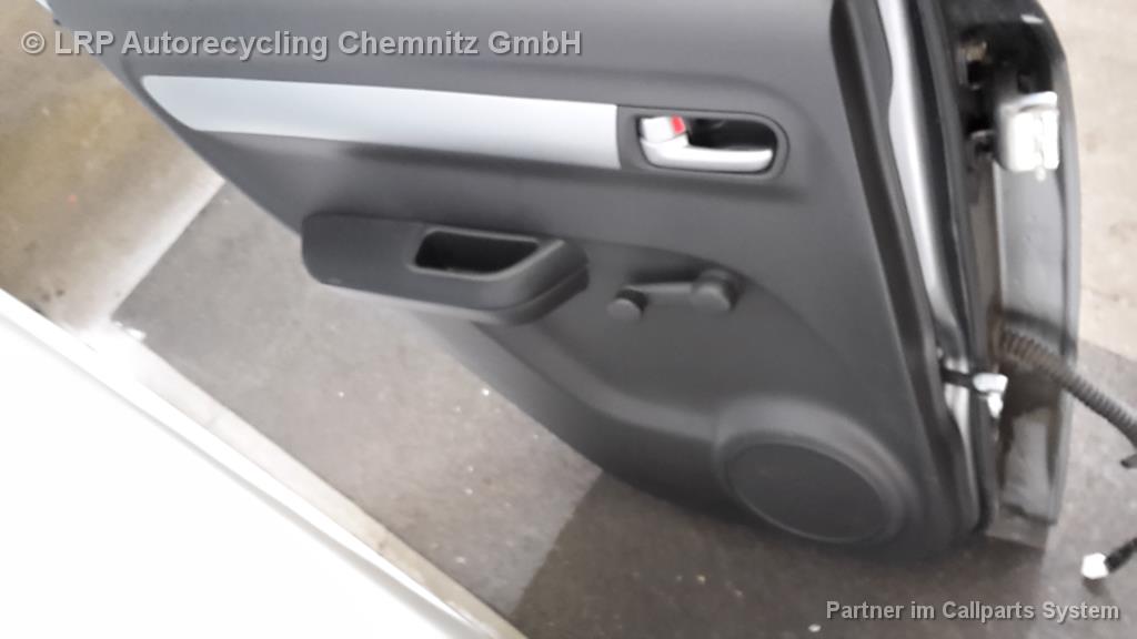 Suzuki Swift BJ 2006 Tür hinten links Silber