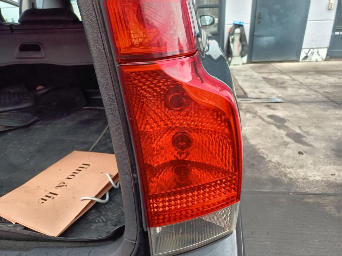 Volvo V70 II original Rückleuchte rechts unten Heck/Schluss/Licht Bj 2005