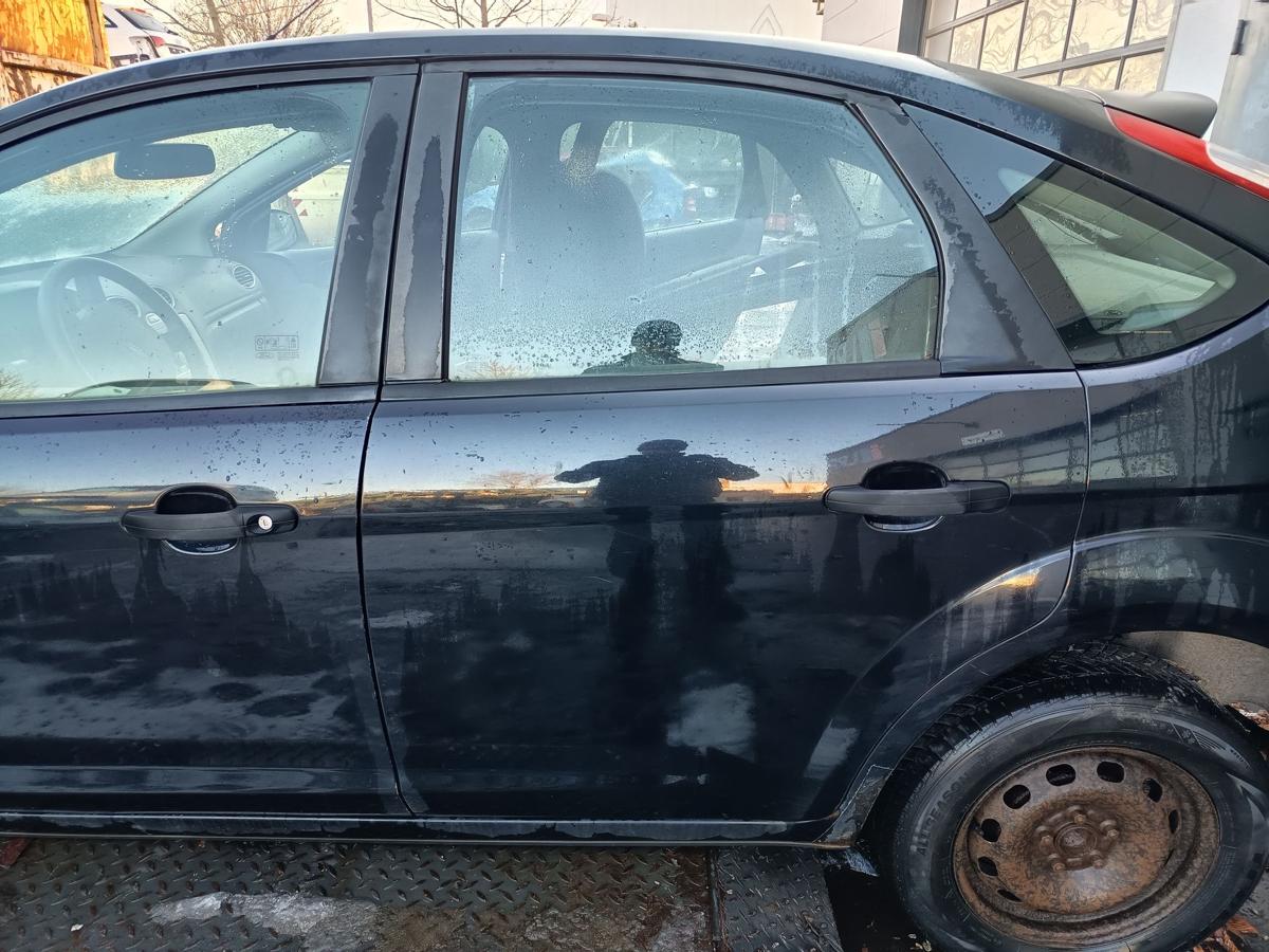 Ford Focus II original T&uuml;r hinten links Fond Pantherschwarz Bj 2008