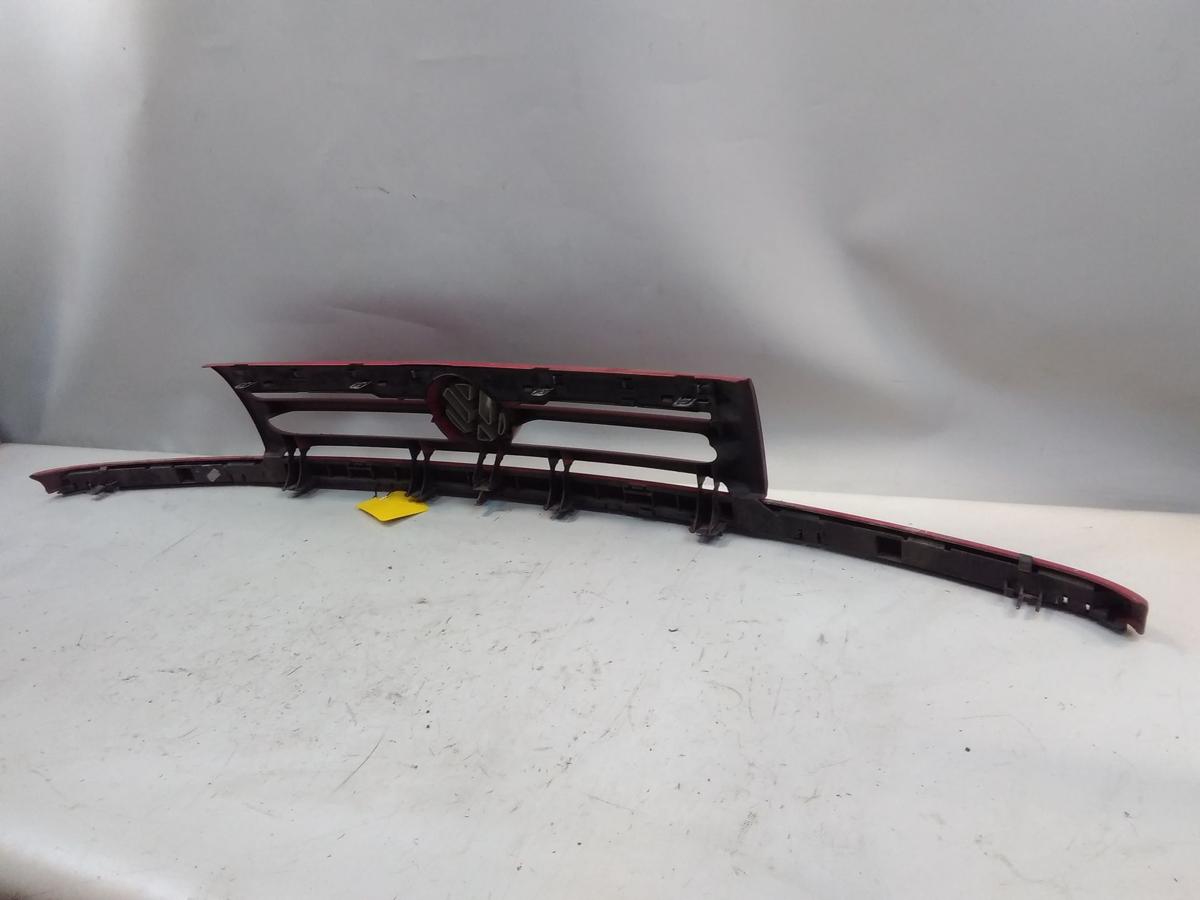 VW Vento original K&uuml;hlergrill mit Grillleiste LY3D Tornadorot BJ1993