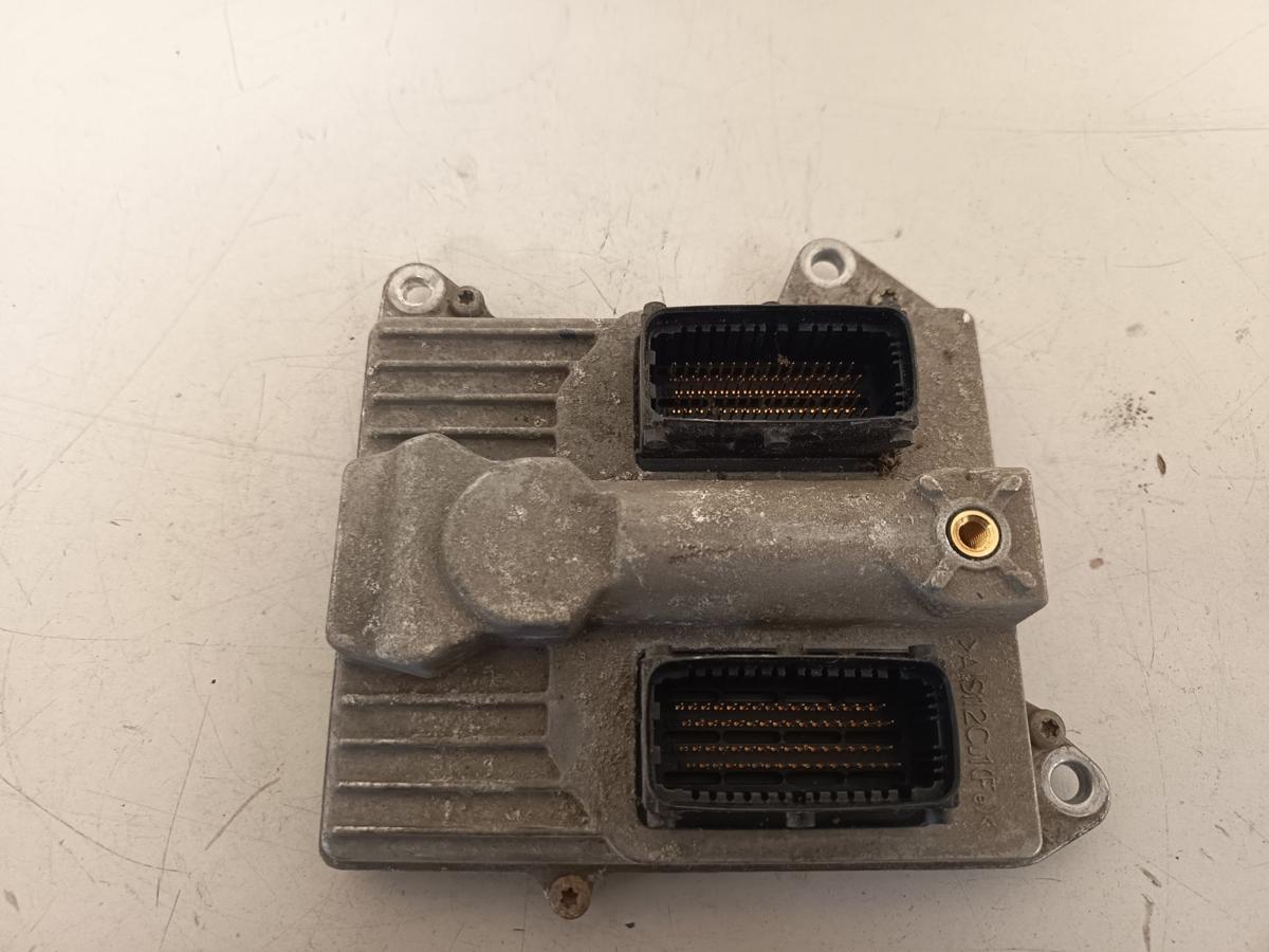 Opel Vectra C Bj 04 orig Motorsteuergerät 55558138 entheiratet 2,2L 114KW Z22YH