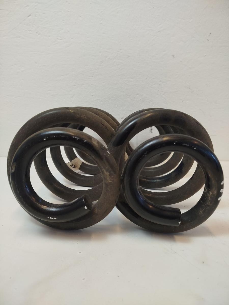 NIO EL6 Elektro SUV Satz Federn Hinterachse links rechts Hinterachsfeder