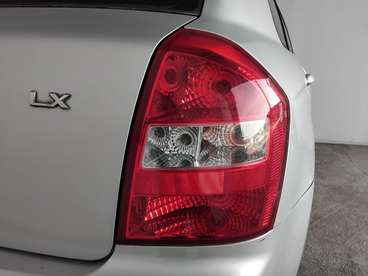 Kia Cerato FE original R&uuml;ckleuchte Heckleuchte rechts 5-t&uuml;rig Steilheck BJ2008