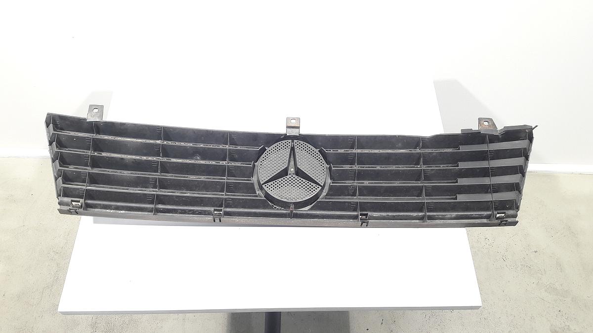 Mercedes Benz Vito 638 orig Kühlergrill Grill Emblem Bj 2002