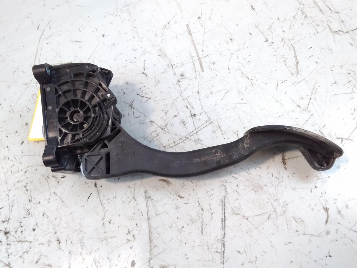 Opel Vivaro C original elektronisches Gaspedal 1.5TD 88kw 9674829780 Bj.2020