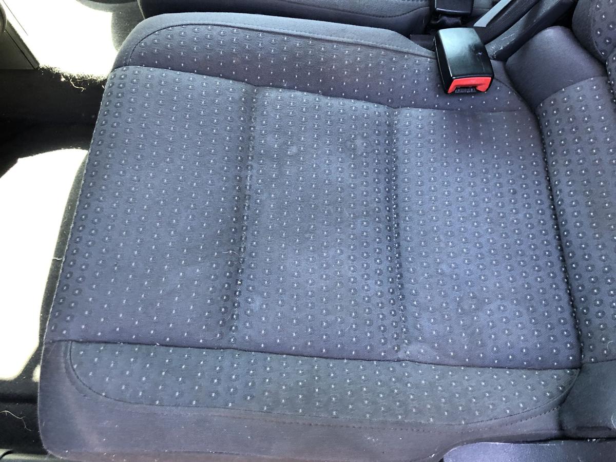 VW Touran 1T 1T1 Einzelsitz Sitz hinten links R&uuml;cksitz Stoff mit Muster