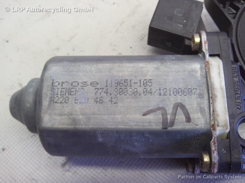 Mercedes Benz W203 BJ2000 Motor Fensterheber vorn links A2208204642