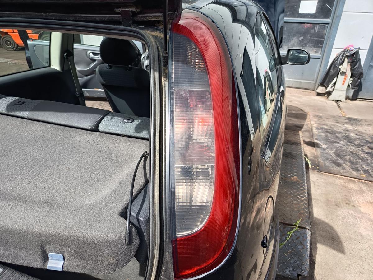 Opel Corsa C original R&uuml;ckleuchte rechts Heck Schlusslicht Bj 2003
