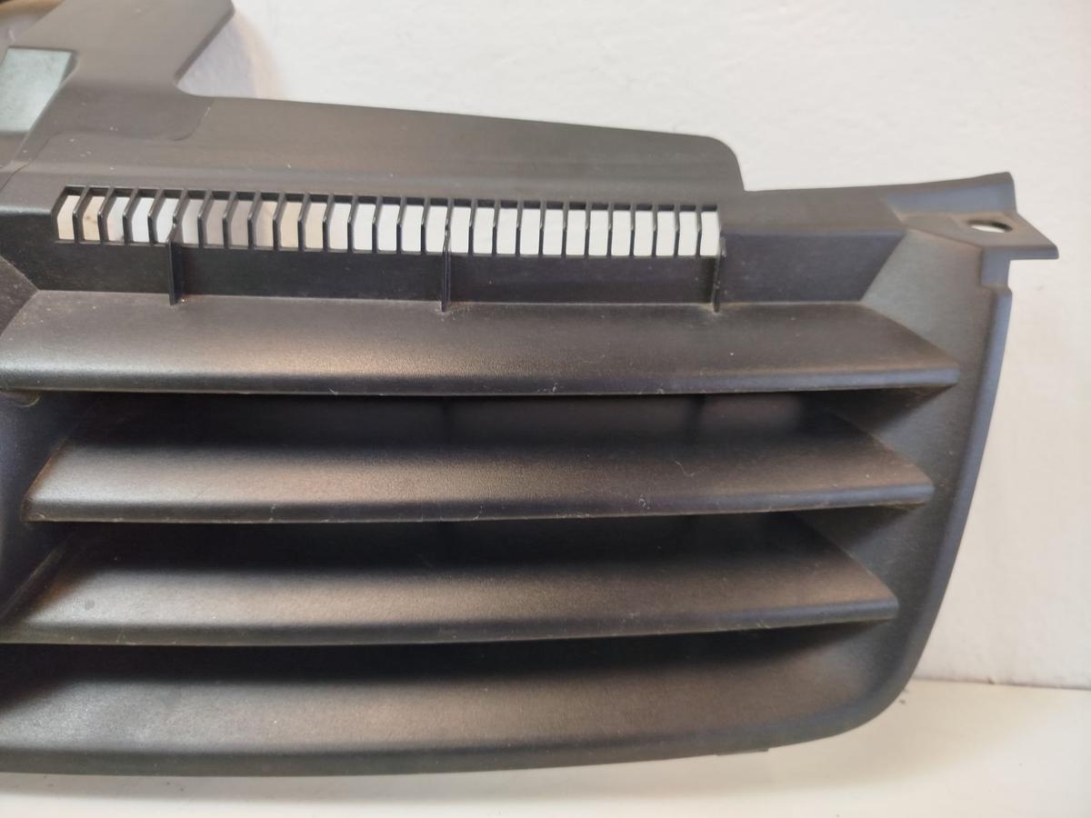 VW Polo 9N 9N1 Grill K&uuml;hlergrill Frontgrill mit VW Logo OEM Originalteil
