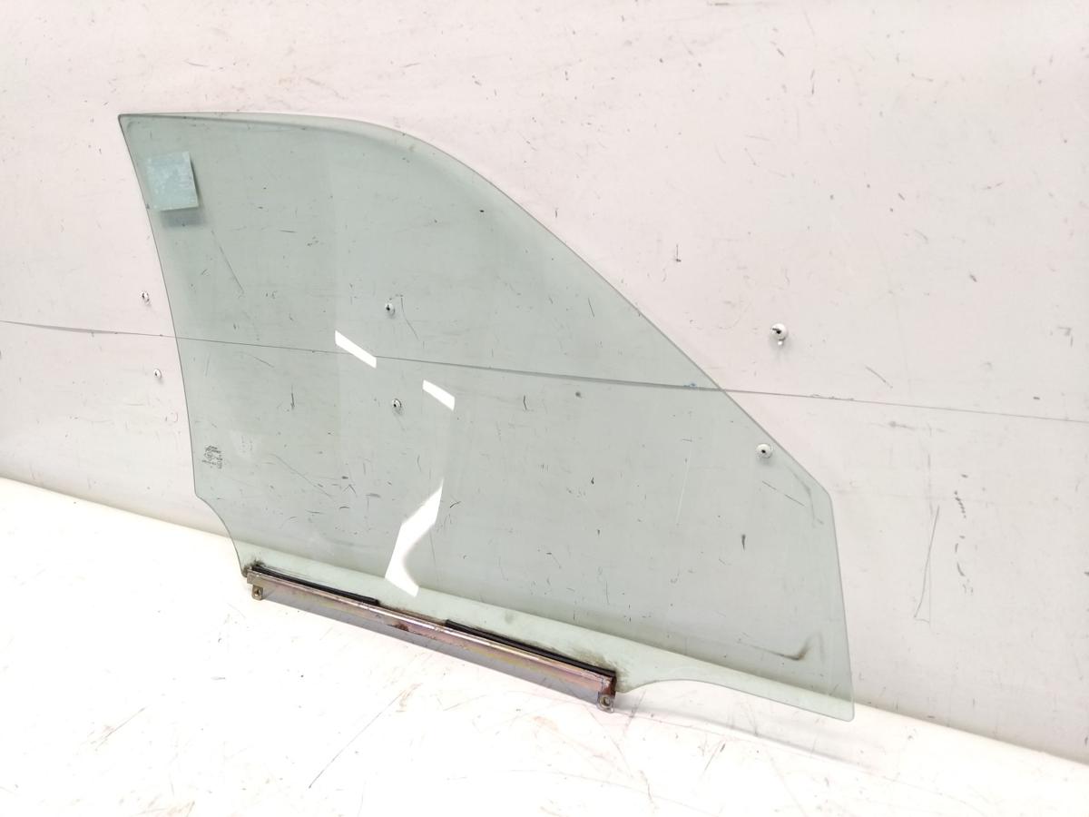 Suzuki Alto T&uuml;rscheibe vorn links gr&uuml;ncolor Bj.2005