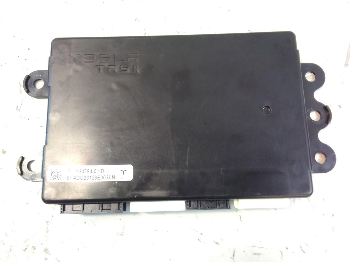 Tesla Model S original Steuergerät Fahrwerk 1134794-01-D Bj.2023